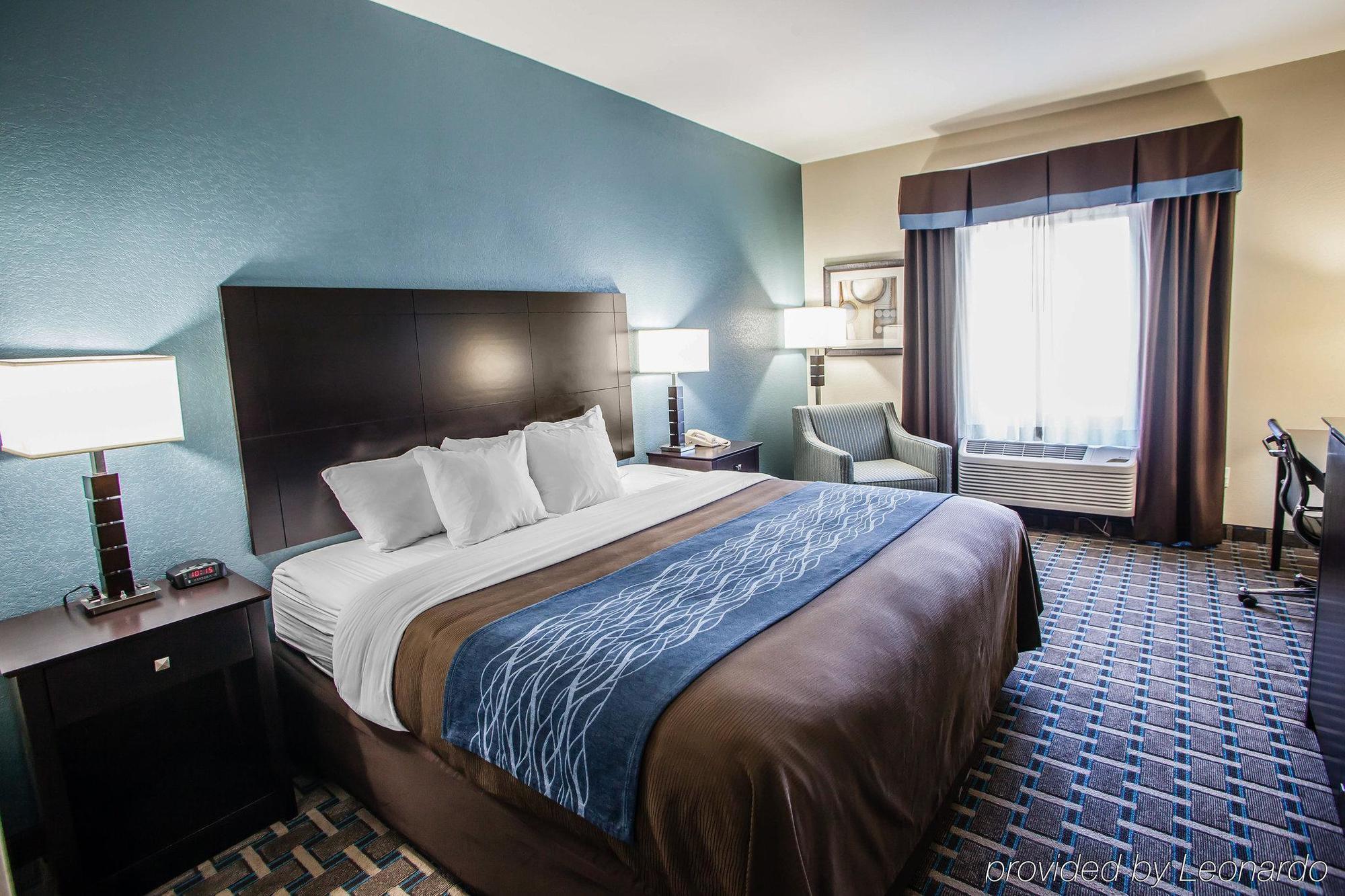 ซูเปอร์ 8 บาย วินด์แฮม ลีส์ ซัมมิต Motel ลีสซัมมิท ภายนอก รูปภาพ