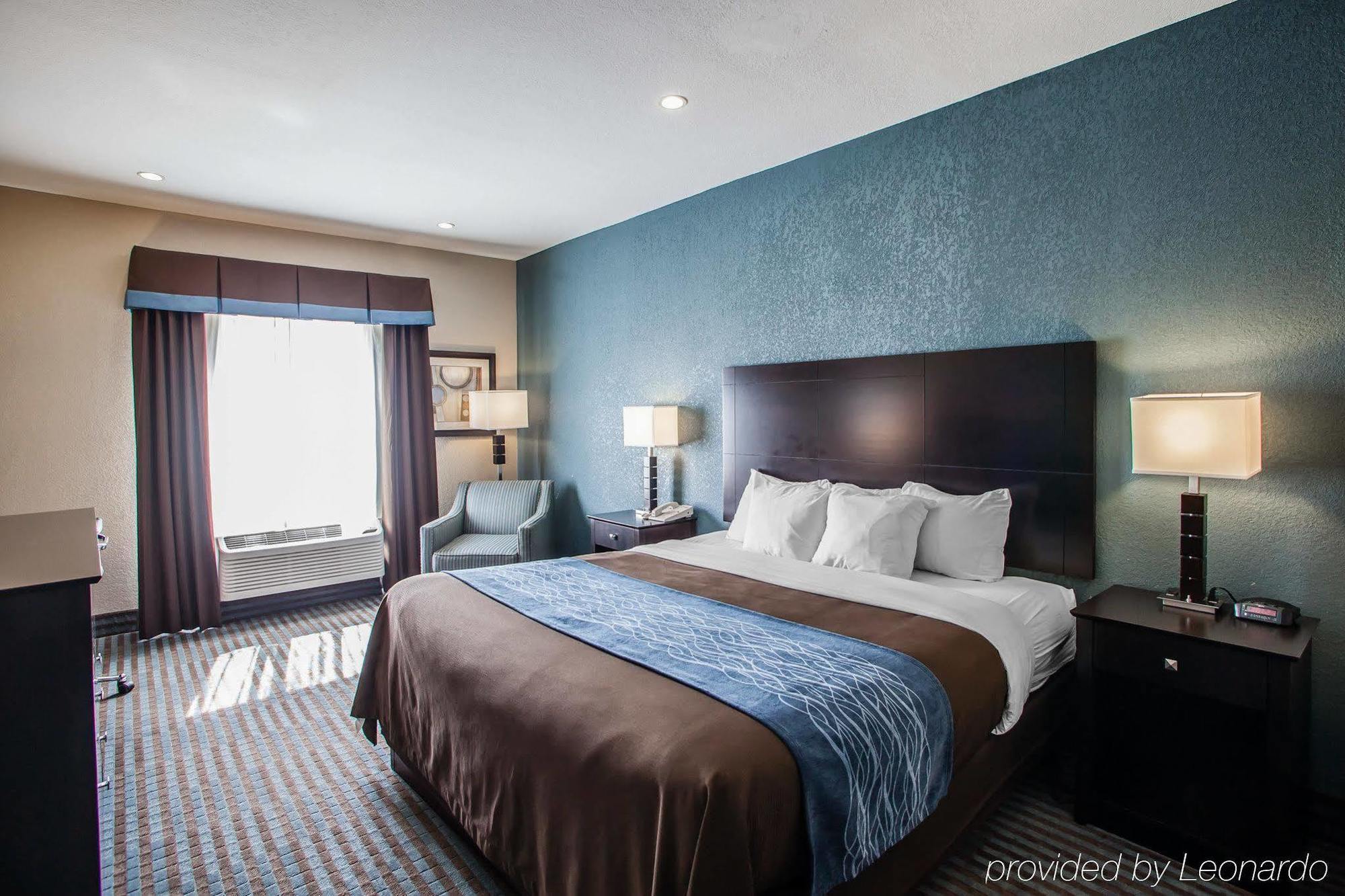 ซูเปอร์ 8 บาย วินด์แฮม ลีส์ ซัมมิต Motel ลีสซัมมิท ภายนอก รูปภาพ